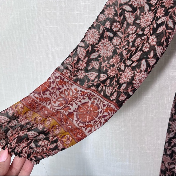 1. State NWT Floral Gold Metallic Button Front Bell Sleeve Boho Dress Sz S - Picture 5 of 12